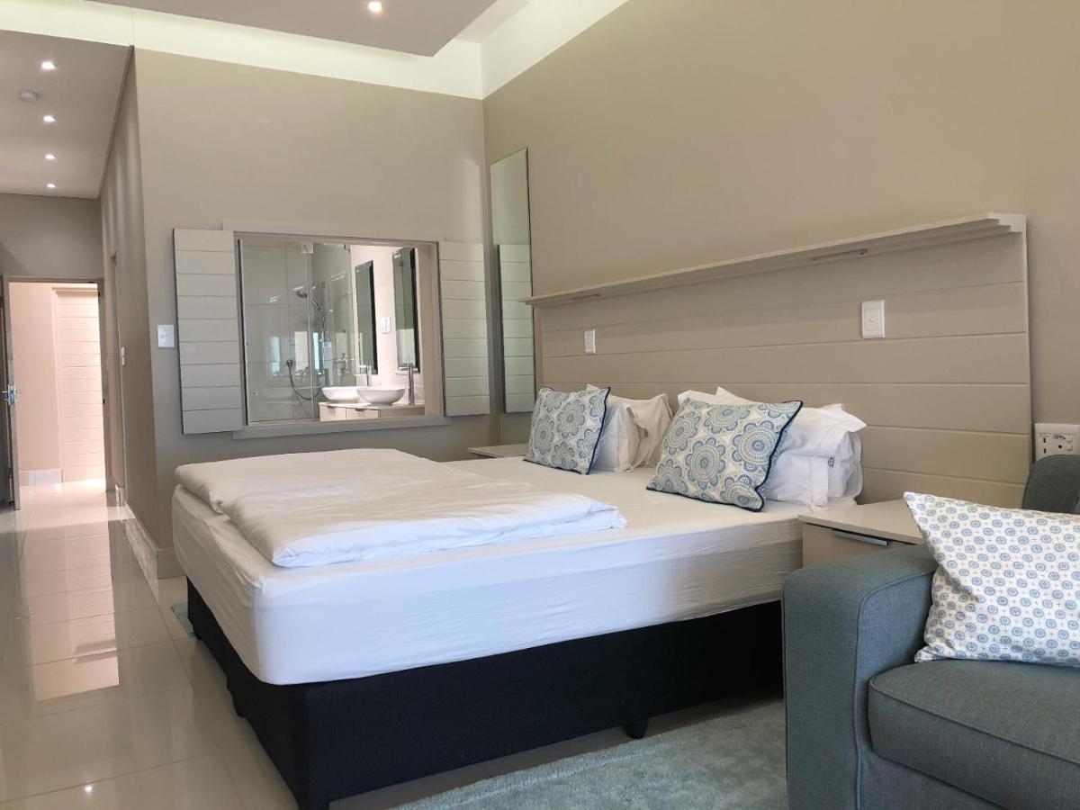Camps Bay Blue Self-Catering Studios Kapstaden Exteriör bild