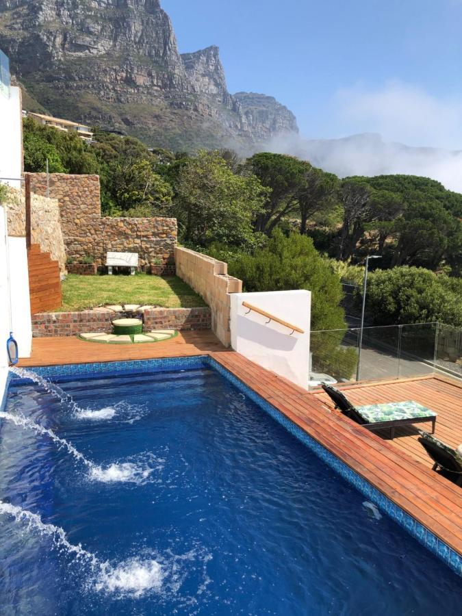 Camps Bay Blue Self-Catering Studios Kapstaden Exteriör bild