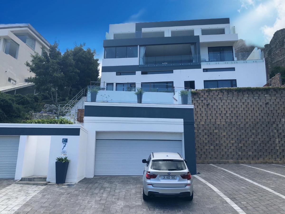 Camps Bay Blue Self-Catering Studios Kapstaden Exteriör bild