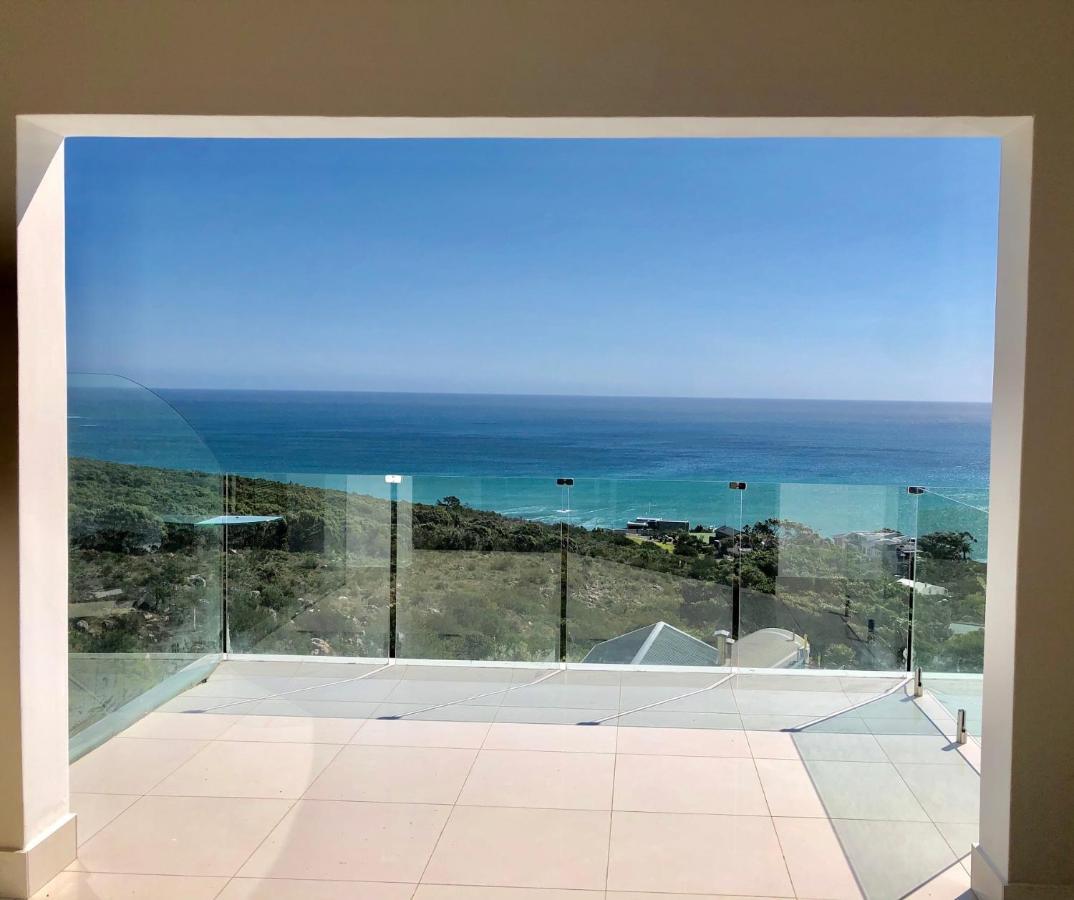 Camps Bay Blue Self-Catering Studios Kapstaden Exteriör bild
